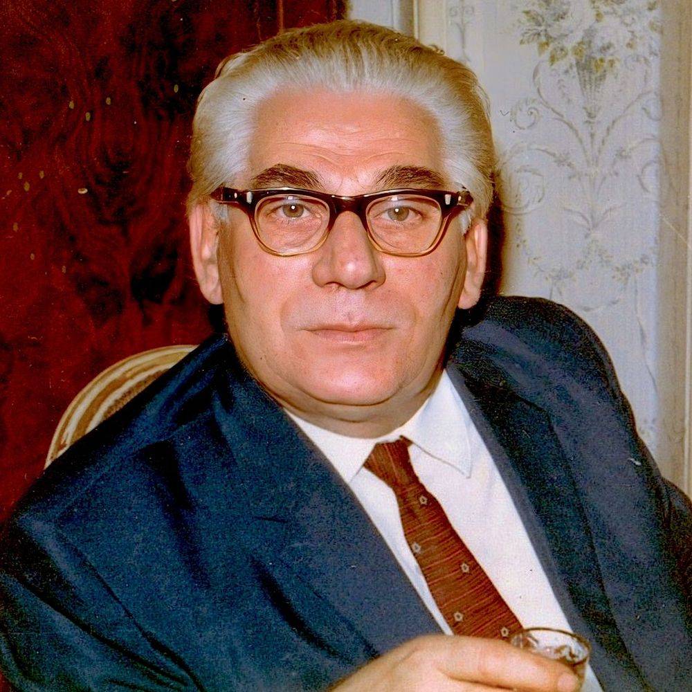 Leslie Flint